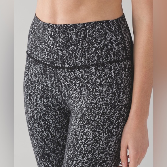 Lululemon High Times Pant in Luon Suited Jacquard Black White - Picture 3 of 8